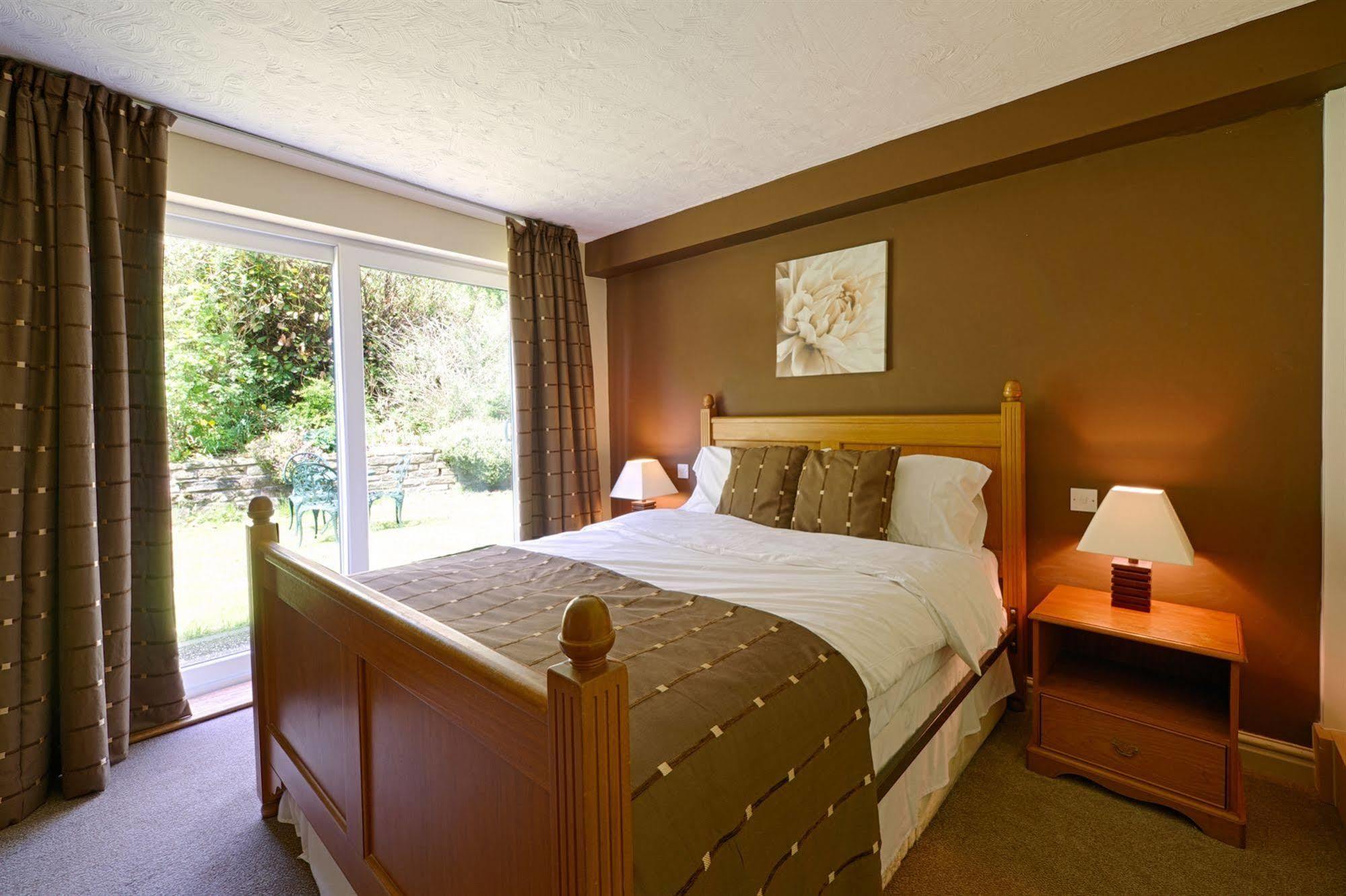 Clough Manor Hotel Denshaw Ngoại thất bức ảnh
