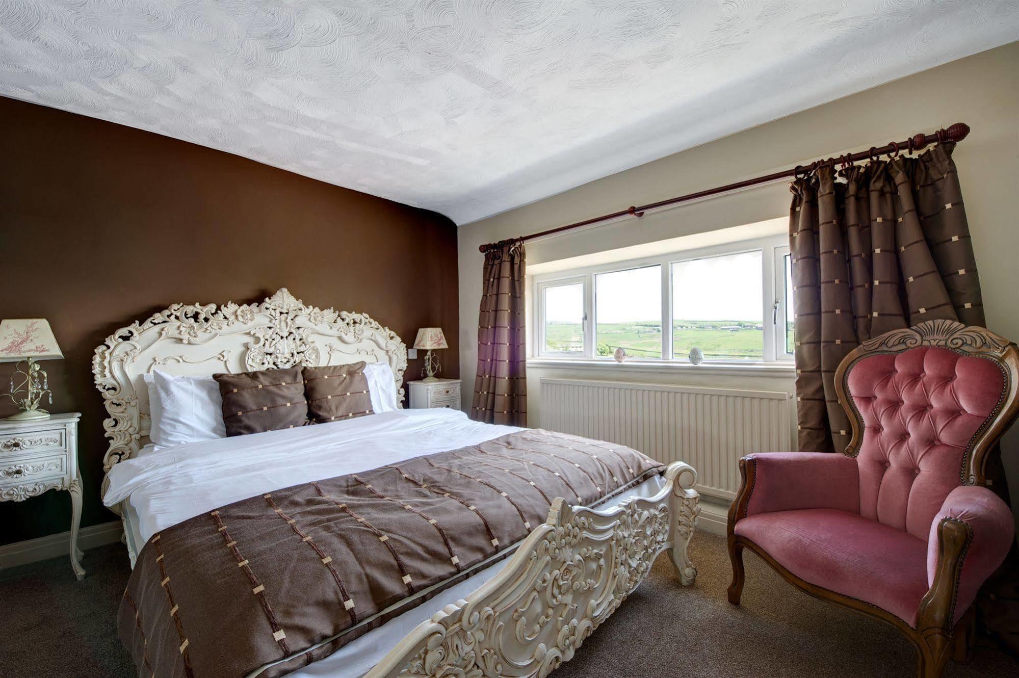Clough Manor Hotel Denshaw Ngoại thất bức ảnh