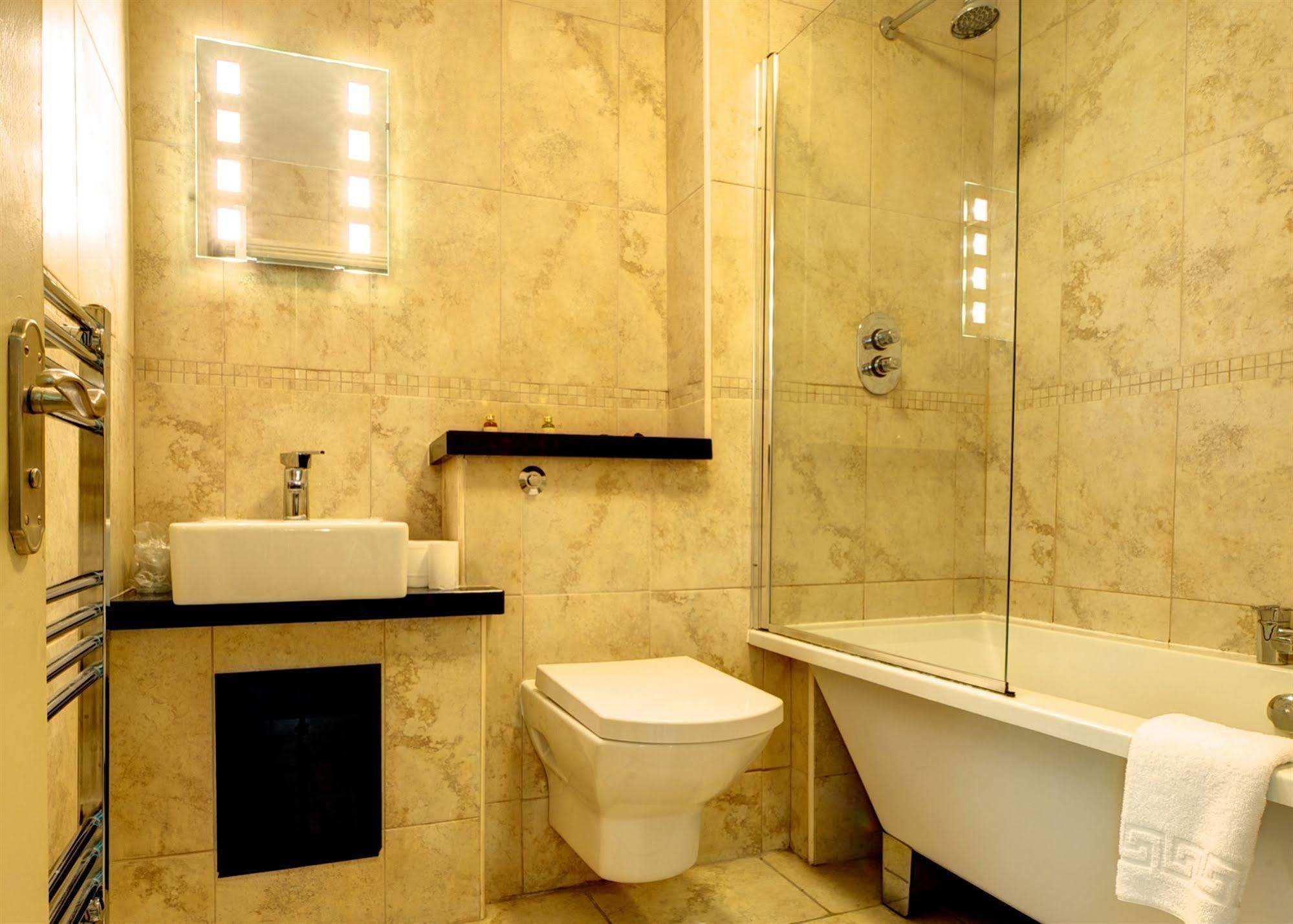 Clough Manor Hotel Denshaw Ngoại thất bức ảnh