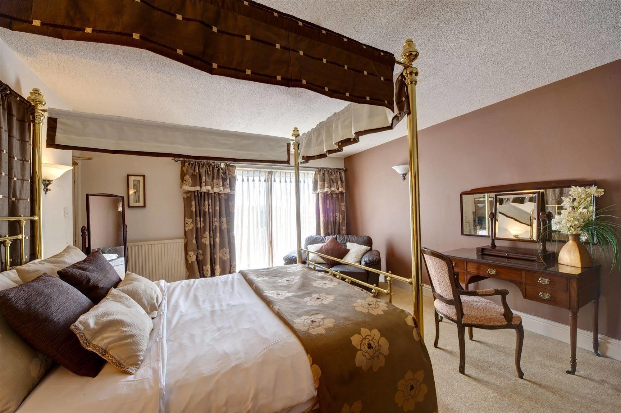 Clough Manor Hotel Denshaw Ngoại thất bức ảnh